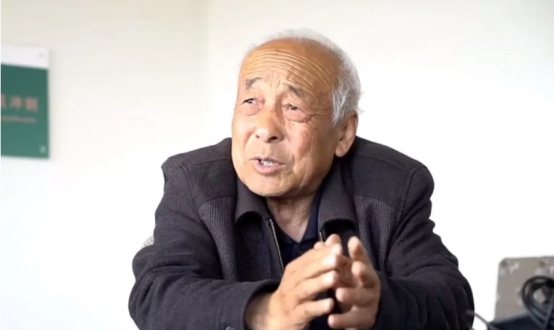 世界地球日，不忘治沙人1782.png