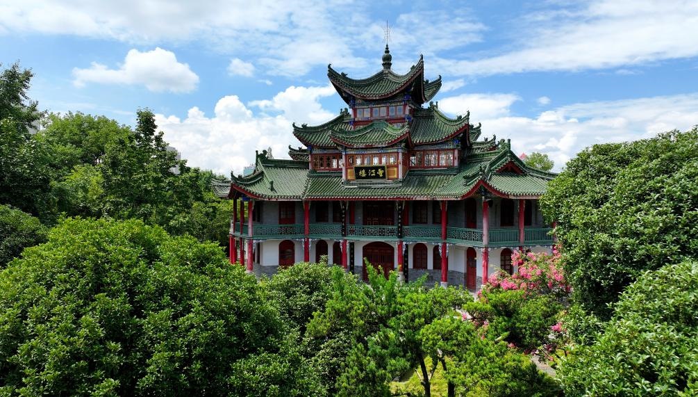 近日拍攝的陜西省漢中市博物館望江樓。新華社記者 劉瀟 攝