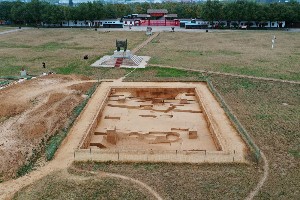 2022年河南安陽(yáng)市殷墟商王陵區(qū)第三地點(diǎn)發(fā)掘現(xiàn)場(chǎng)（資料照片）。新華社發(fā)