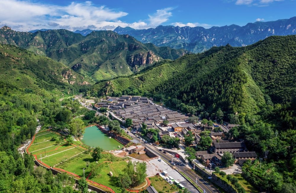 這是2021年7月23日拍攝的河北省阜平縣駱駝灣村景色（無人機照片）。新華社記者 朱旭東 攝