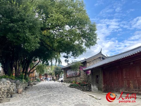 玉湖村村景。人民網(wǎng) 周靜圓攝