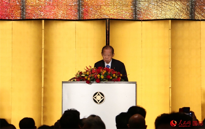 日中友好議員聯(lián)盟會長二階俊博發(fā)表致辭。人民網 許可攝