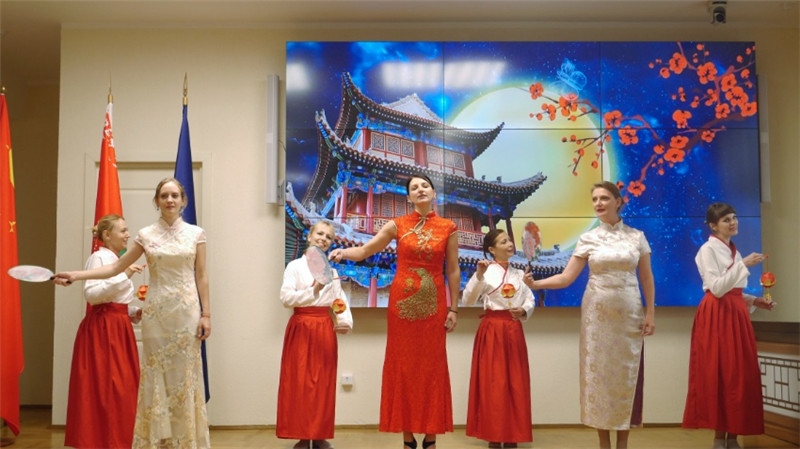 白俄羅斯國(guó)立大學(xué)孔子學(xué)院的中秋晚會(huì)。受訪者供圖