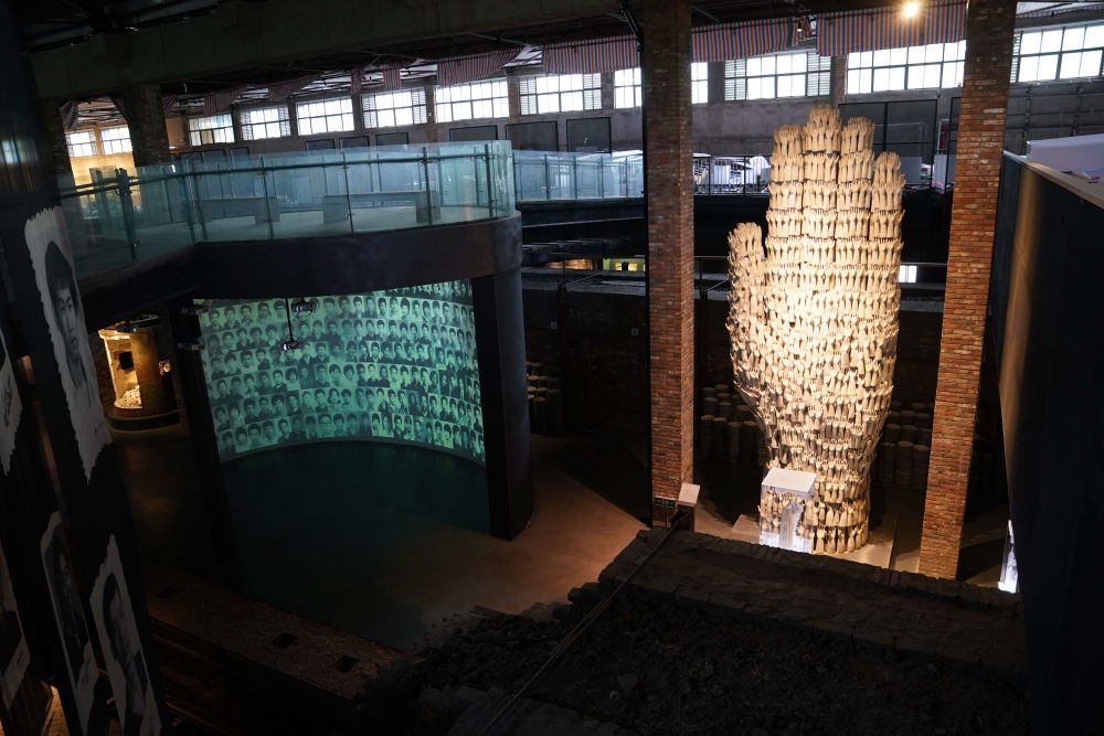 ↑這是景德鎮(zhèn)陶瓷工業(yè)遺產(chǎn)博物館內(nèi)景（2023年5月16日攝）。