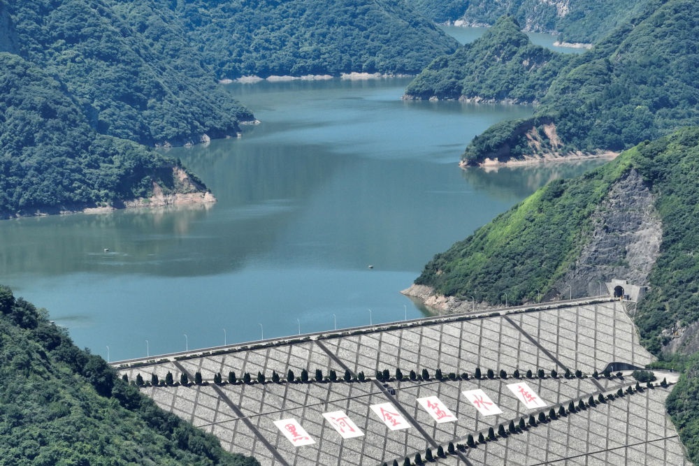 這是黑河金盆水庫（2023年7月16日攝，無人機照片）。新華社記者 邵瑞 攝