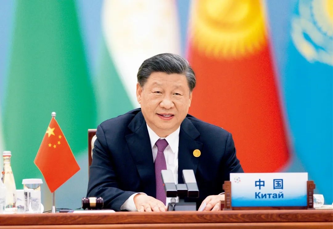 2023年5月19日上午，國家主席習(xí)近平在陜西省西安市主持首屆中國—中亞峰會(huì)并發(fā)表題為《攜手建設(shè)守望相助、共同發(fā)展、普遍安全、世代友好的中國—中亞命運(yùn)共同體》的主旨講話。圖/ 新華社記者 黃敬文 攝