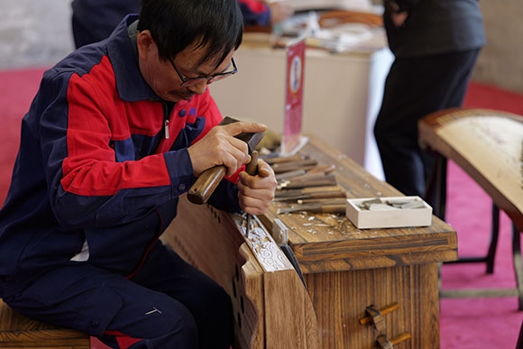 蘭考古箏制作展示。中央音樂學(xué)院供圖