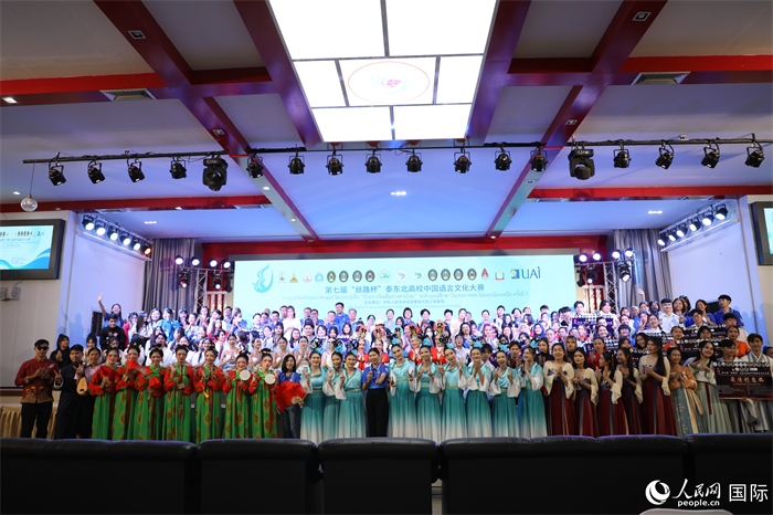 獲獎選手合影。人民網(wǎng)記者 孫廣勇攝