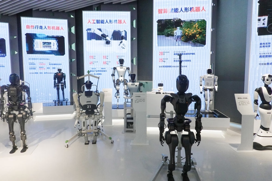 上?？萍紕?chuàng)新成果展（2023年11月28日攝）。