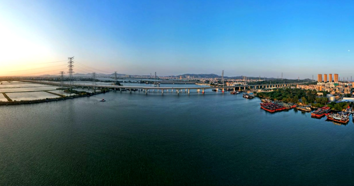 汕汕鐵路練特江大橋。國鐵集團(tuán)供圖