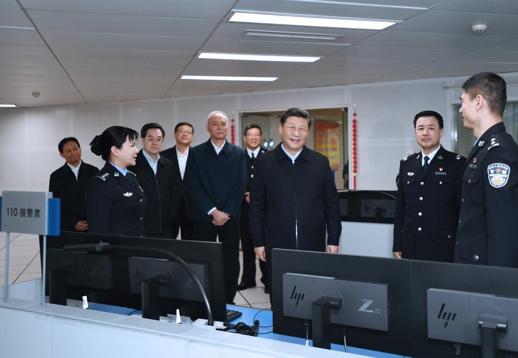 2019年2月1日上午，習(xí)近平總書(shū)記在北京市公安局看望慰問(wèn)公安民警，并向全國(guó)廣大公安民警拜年。新華社記者 謝環(huán)馳 攝
