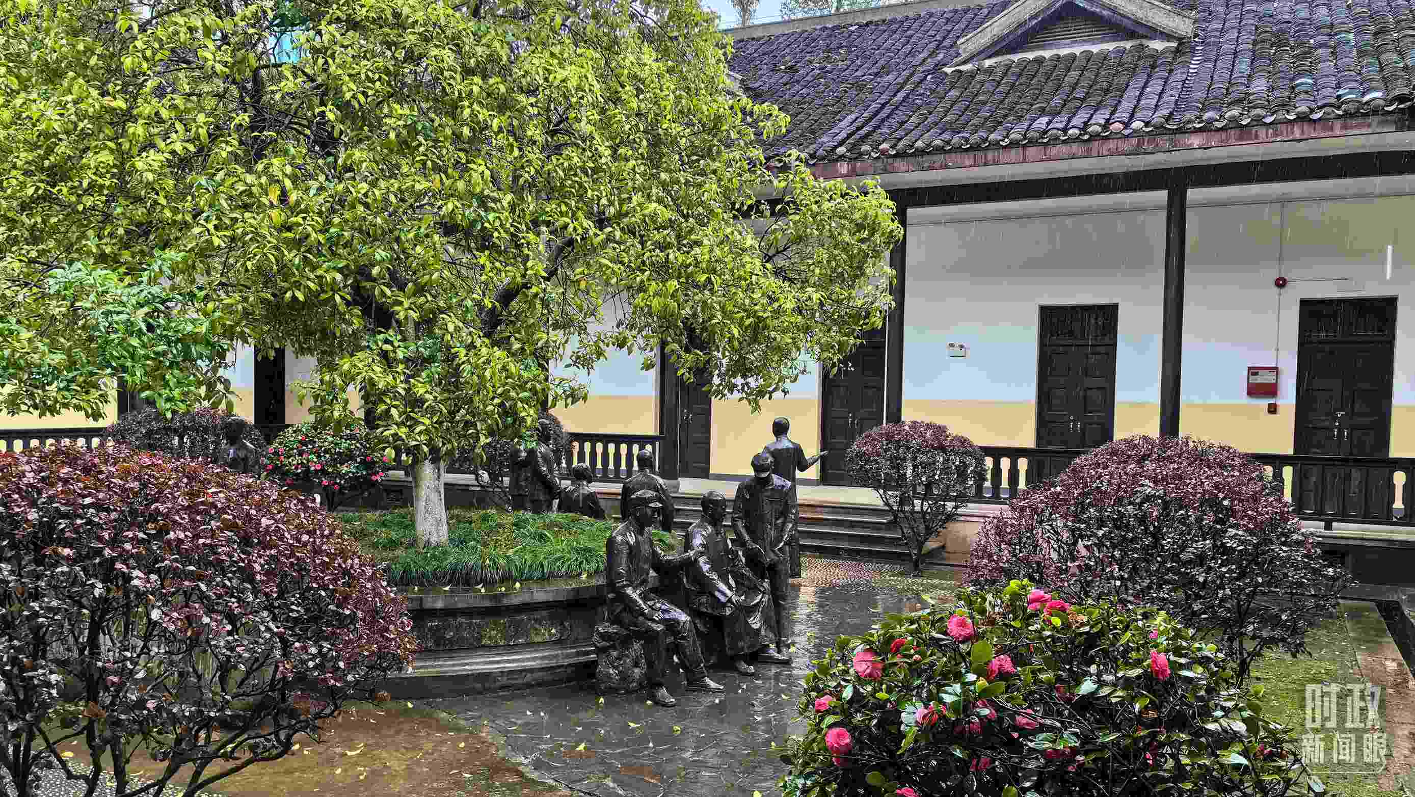 △湖南第一師范學(xué)院（城南書院校區(qū)）校園里。（總臺央視記者趙化拍攝）