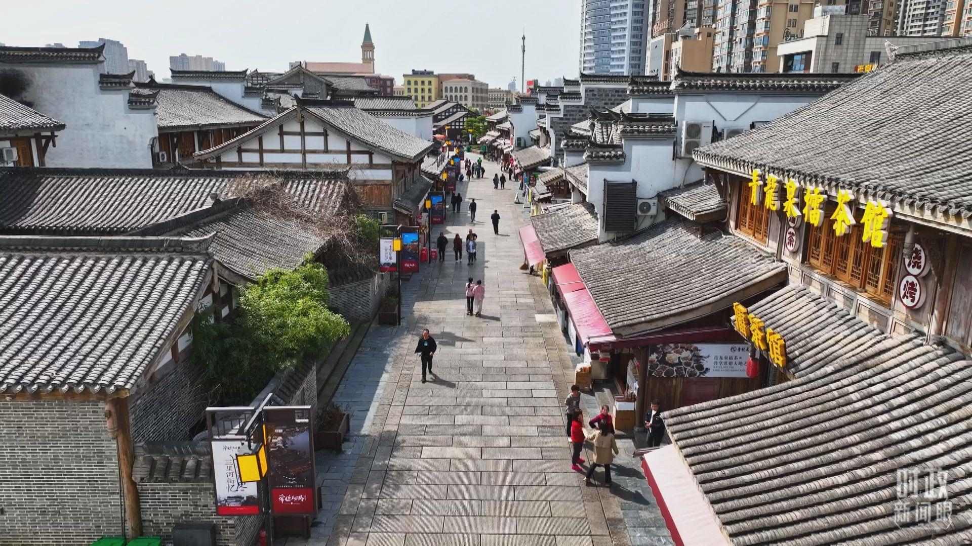 △常德河街。（總臺(tái)記者姚鵬、溫盛強(qiáng)拍攝）