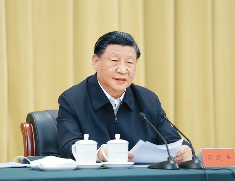 2023年6月2日，中共中央總書(shū)記、國(guó)家主席、中央軍委主席習(xí)近平在北京出席文化傳承發(fā)展座談會(huì)并發(fā)表重要講話。 新華社記者 鞠鵬/攝