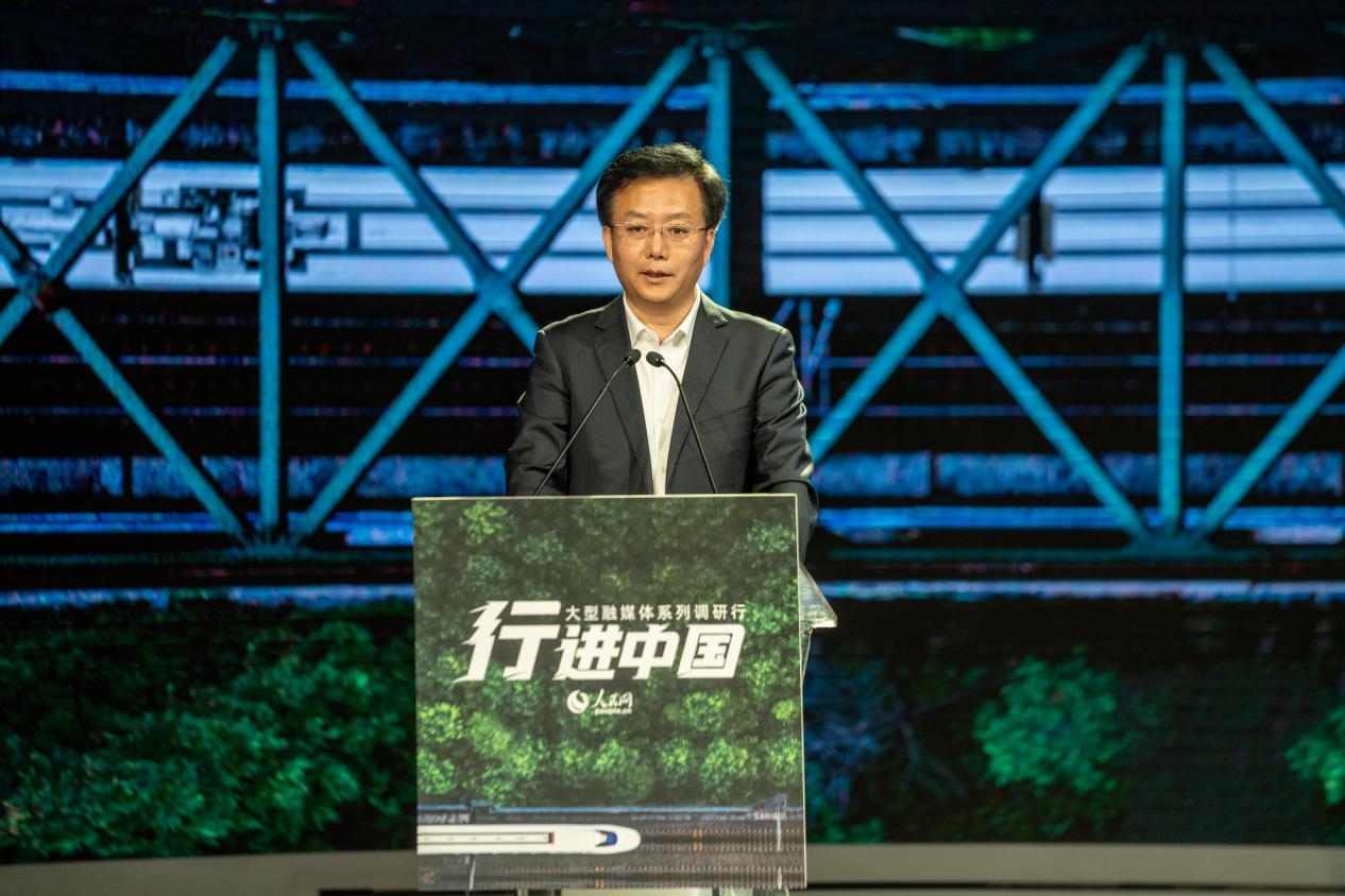 生態(tài)環(huán)境部宣傳教育司司長(zhǎng)、新聞發(fā)言人裴曉菲致辭。人民網(wǎng)記者 許崢攝