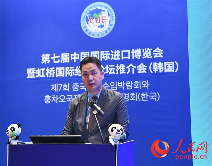 在華韓國創(chuàng)新中心代表金鐘文發(fā)言。 人民網 程安康攝