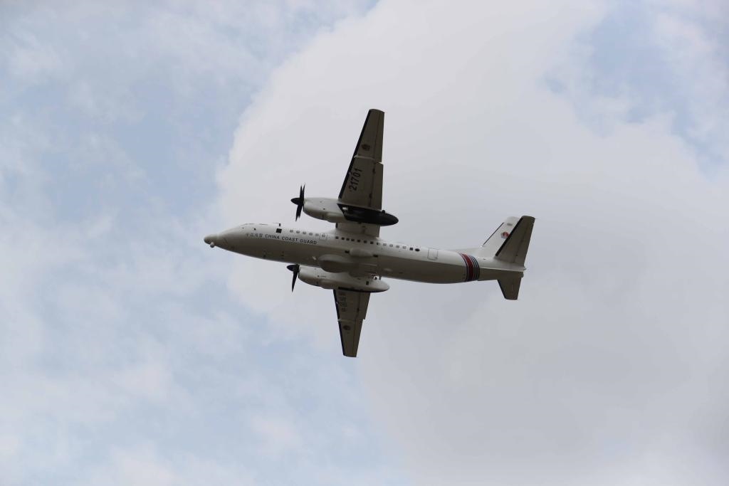 圖為5月14日海警飛機(jī)在休漁海域進(jìn)行空中巡查。（中國(guó)海警局南海分局供圖）