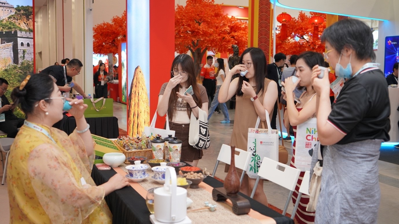 寧夏非遺八寶茶互動展示。 吉隆坡中國文化中心供圖