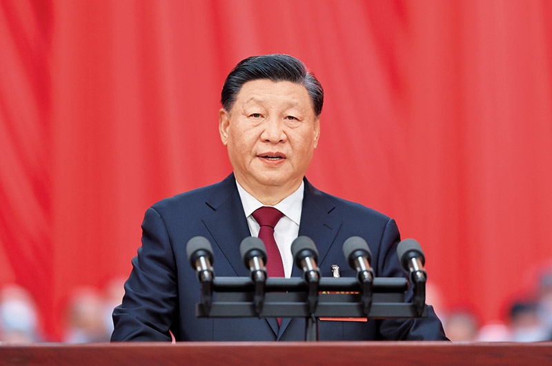 2022年10月16日，中國共產(chǎn)黨第二十次全國代表大會在北京人民大會堂開幕。習(xí)近平代表第十九屆中央委員會向大會作報(bào)告。 新華社記者 姚大偉/攝