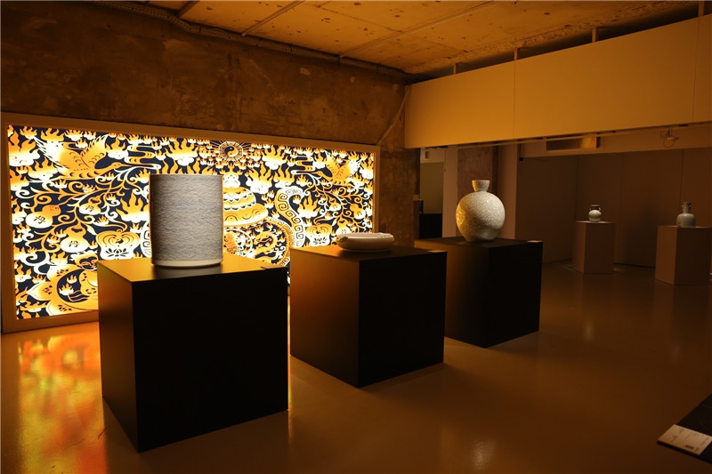 《新生萬物-中國非遺與當(dāng)代設(shè)計(jì)展》展廳。陽光媒體集團(tuán)供圖