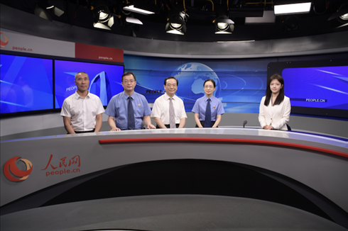 訪談現(xiàn)場(chǎng)。人民網(wǎng)記者 王曉嘯攝