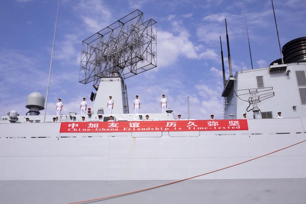 2023年6月27日，中國(guó)海軍第43批護(hù)航編隊(duì)抵達(dá)加納特馬港碼頭，開始對(duì)加納進(jìn)行為期4天的友好訪問。