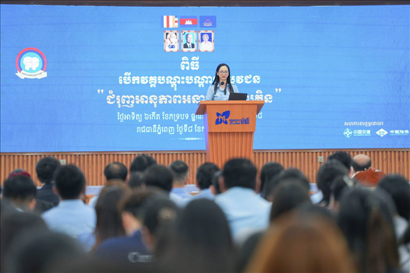 占尼莫在開幕式致辭。活動主辦方供圖