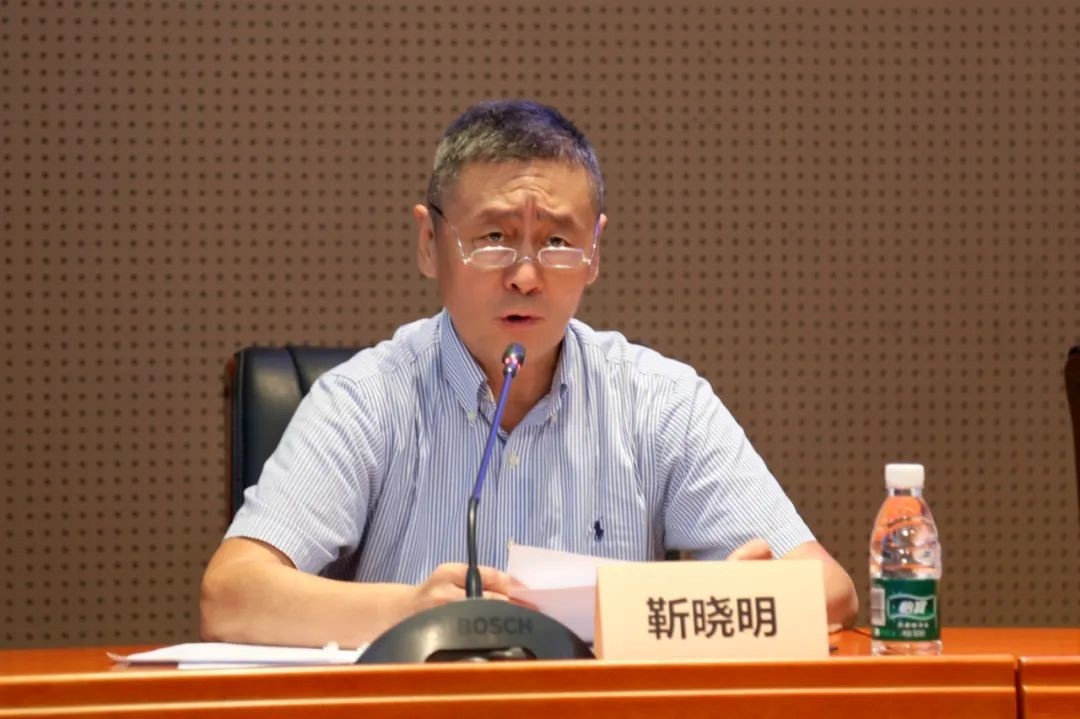 科技外交專家委員會(huì)主任委員、科技部國際合作司原司長靳曉明致辭。主辦方供圖