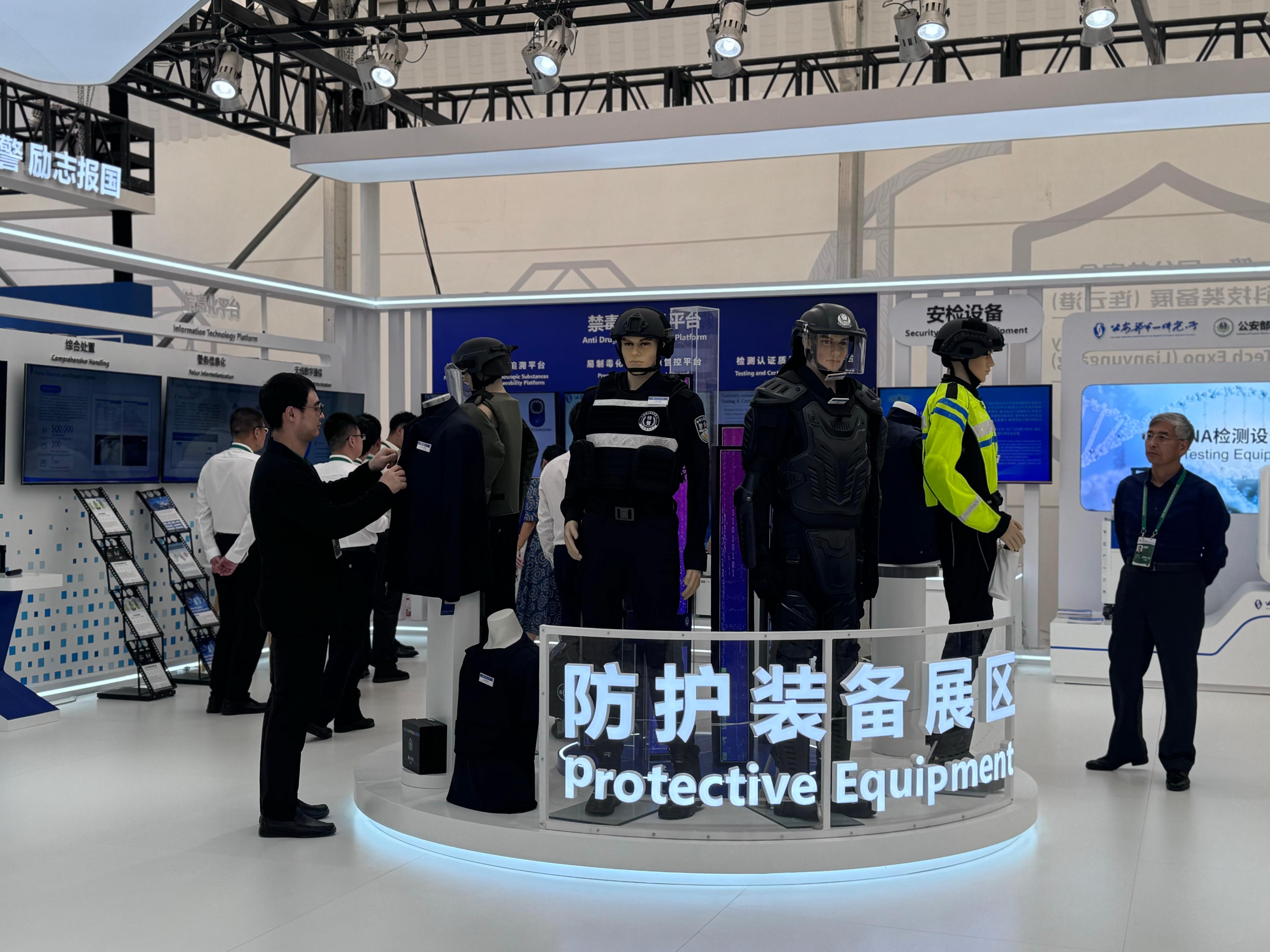 公共安全科技裝備展（連云港）現(xiàn)場。人民網(wǎng)記者 郝萍攝