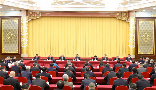 2024年3月6日，中共中央總書記、國家主席、中央軍委主席習(xí)近平看望參加全國政協(xié)十四屆二次會(huì)議的民革、科技界、環(huán)境資源界委員，并參加聯(lián)組會(huì)，聽取意見和建議。新華社記者 黃敬文 攝