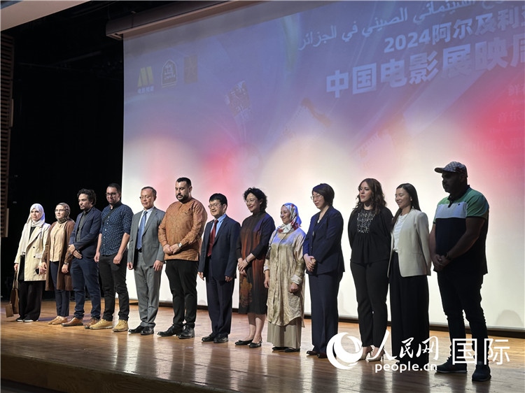 中阿兩國官員、電影行業(yè)從業(yè)者、媒體代表等出席開幕式 郝瑞敏攝