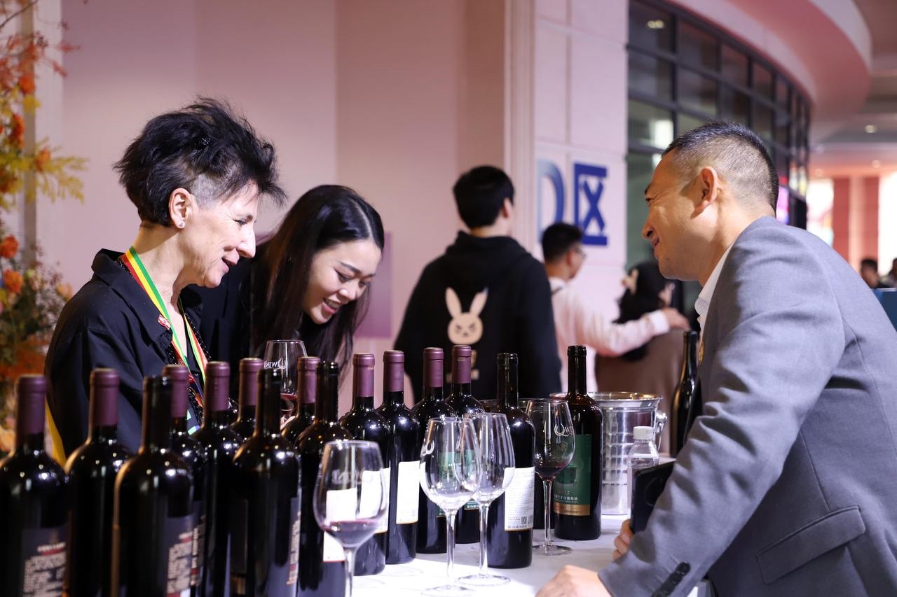 第五屆華僑進口商品博覽會在浙江青田開幕。新華社記者 張曉潔 攝