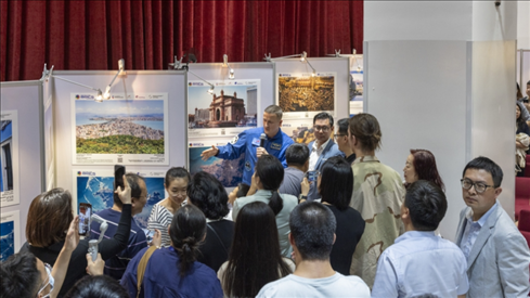 5月29日，“宇宙·金磚國家”圖片巡回展在北京舉辦，活動現(xiàn)場吸引了眾多中國觀眾。北京俄羅斯文化中心供圖