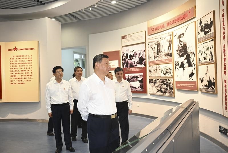 △2024年10月15日，習(xí)近平總書(shū)記在福建漳州市東山縣谷文昌紀(jì)念館考察。