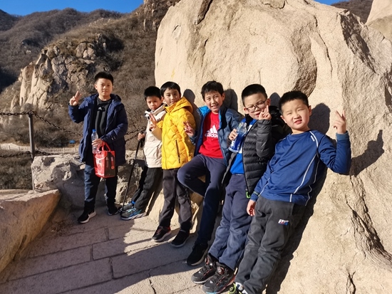 登山隊(duì)員供圖。