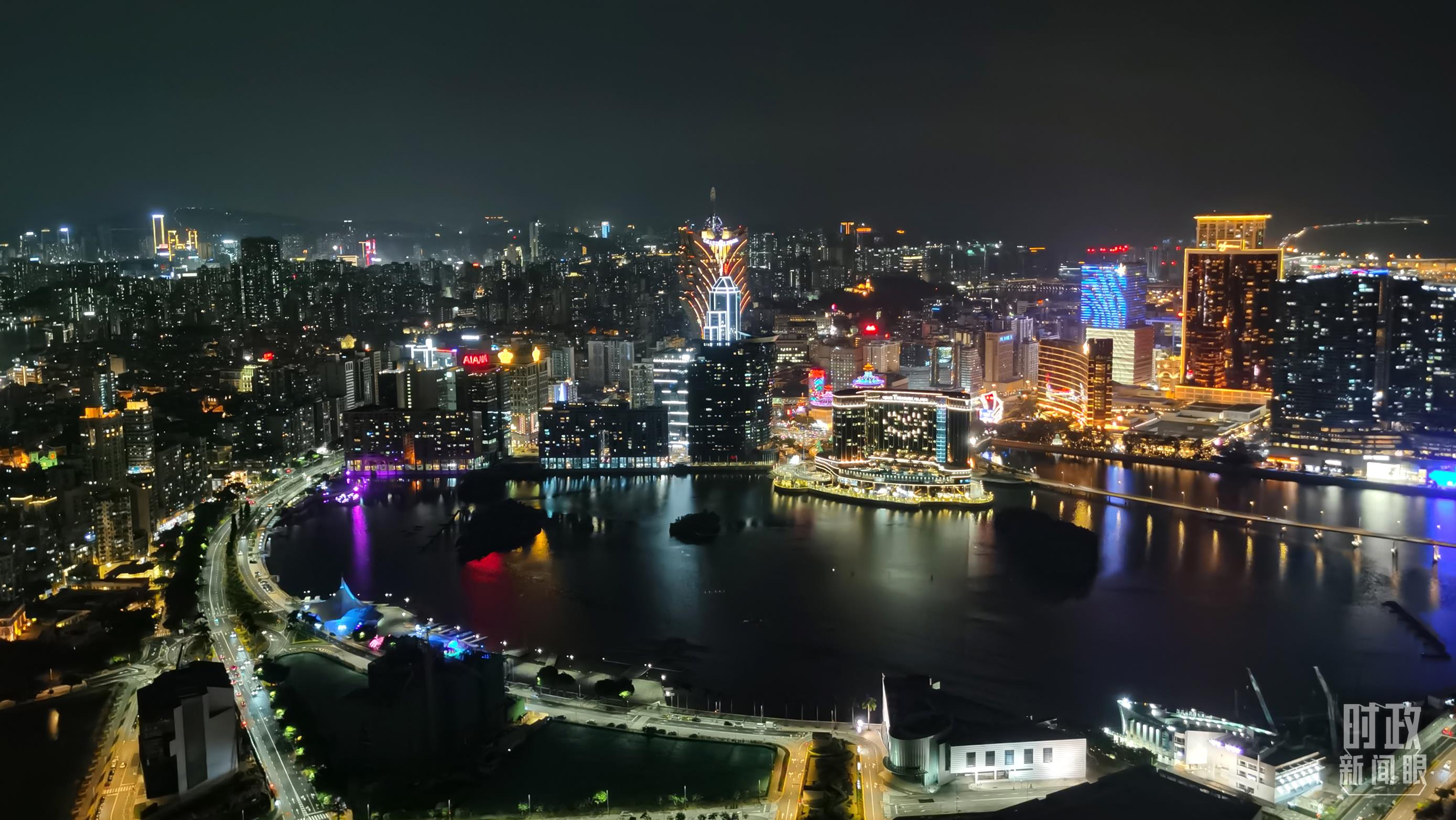 △澳門夜景。（總臺央視記者曹亞星拍攝）
