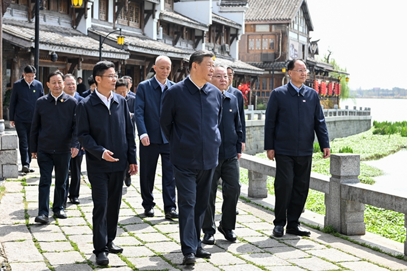2024年3月19日，習(xí)近平總書記在湖南常德河街考察。
