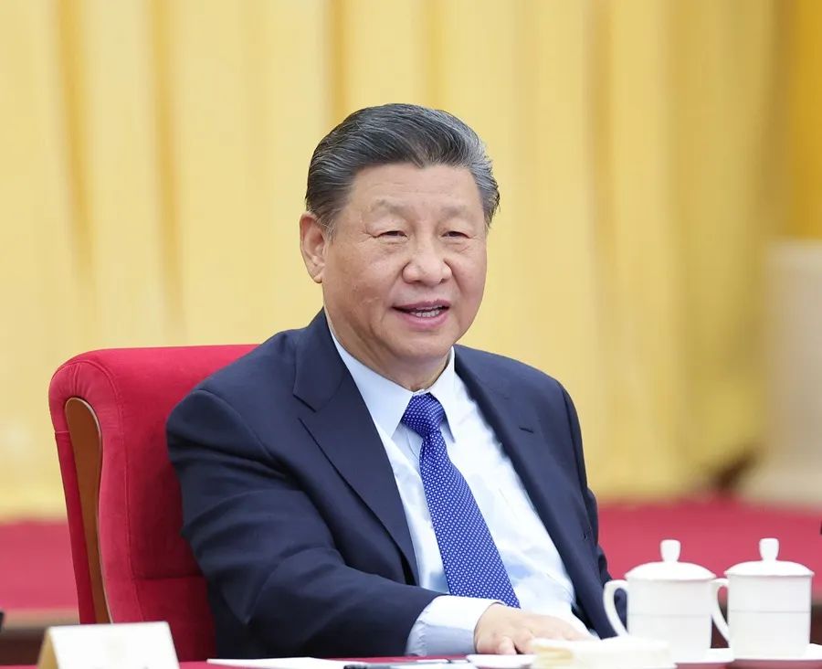 2024年3月6日，習近平看望參加全國政協(xié)十四屆二次會議的民革、科技界、環(huán)境資源界委員，并參加聯(lián)組會，聽取意見和建議。新華社發(fā)（盛佳鵬攝）