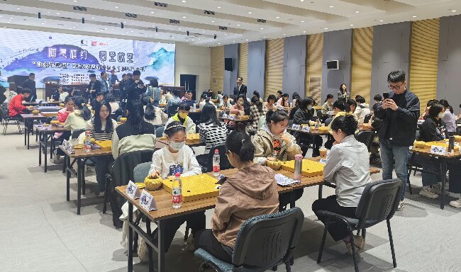 比賽現(xiàn)場(chǎng)。人民網(wǎng)記者 李乃妍攝